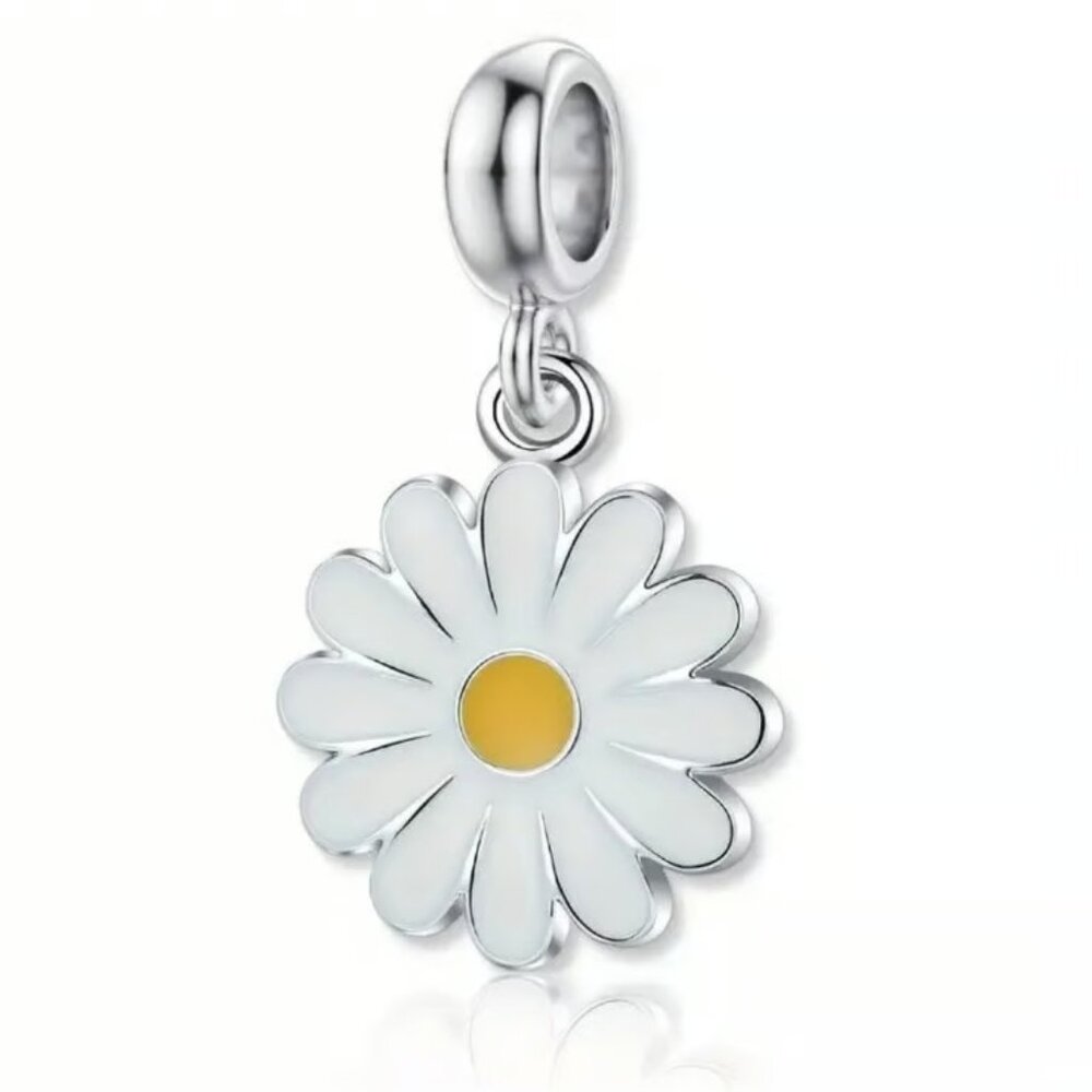 x1 Silver Gray Yellow Spring Daisy Flower Pendant New